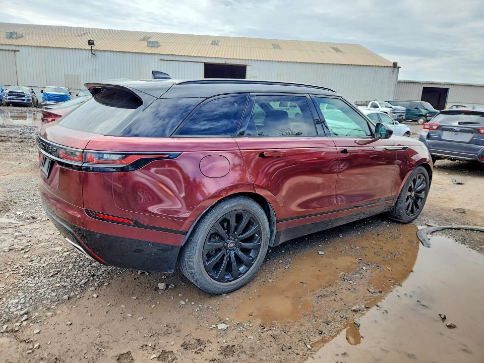 SALYL2RV7JA739309 2018 Land Rover Range Rover photo no. 3