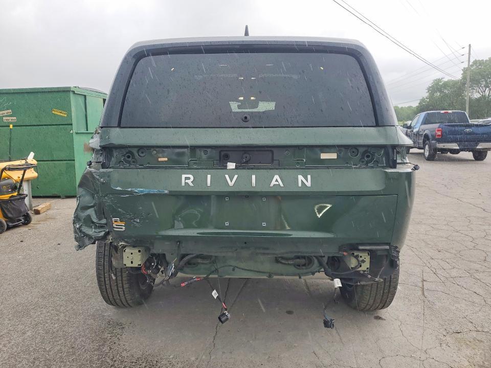 7PDSGABA0PN005642 2023 Rivian R1S photo no. 6