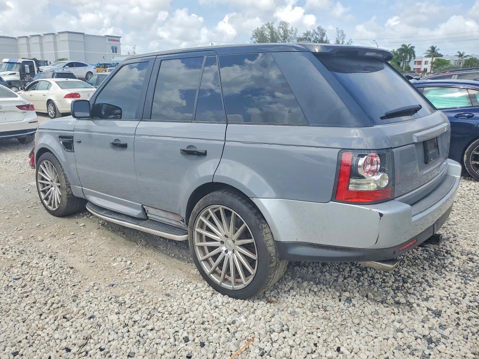 SALSH2E4XAA246888 2010 Land Rover Range Rover photo no. 2