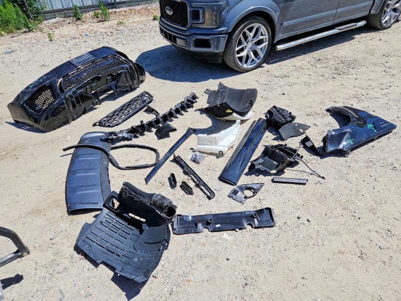 SALWR2SU1NA224142 2022 Land Rover Range Rover photo no. 13