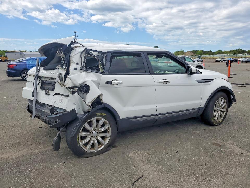 SALVP2BG0HH250402 2017 Land Rover Range Rover photo no. 3
