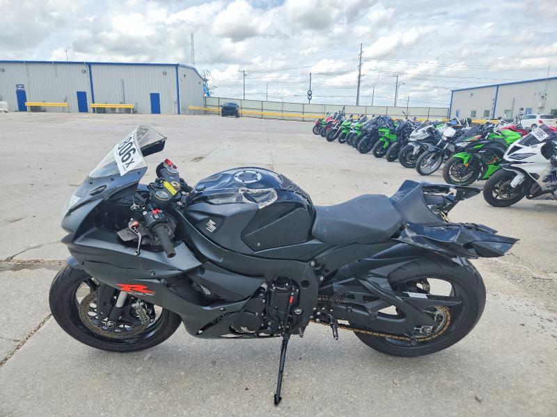 JS1GR7MA6G2100080 2016 Suzuki GSX-R750 photo no. 3