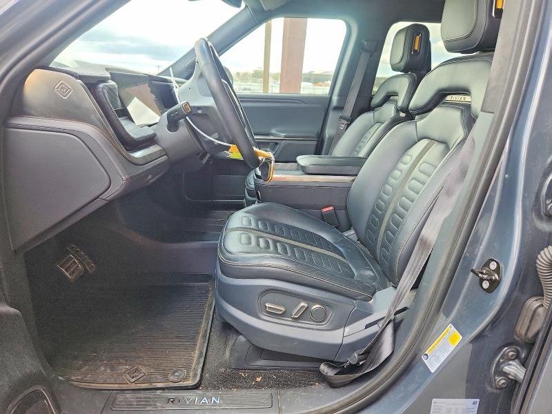 7FCTGAAA9NN013484 2022 Rivian R1T photo no. 7