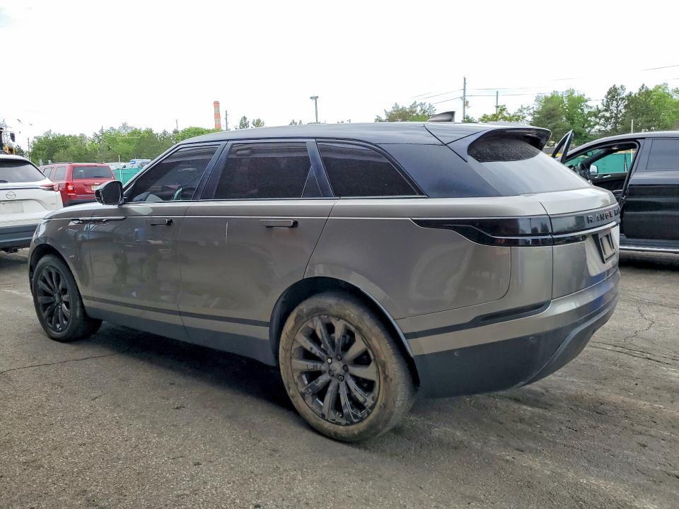 SALYB2RX3JA735133 2018 Land Rover Range Rover photo no. 2