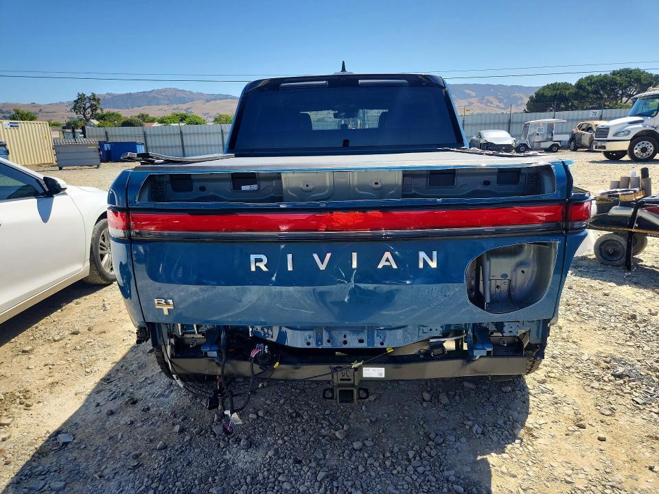 7FCTGAAAXNN010495 2022 Rivian R1T photo no. 6