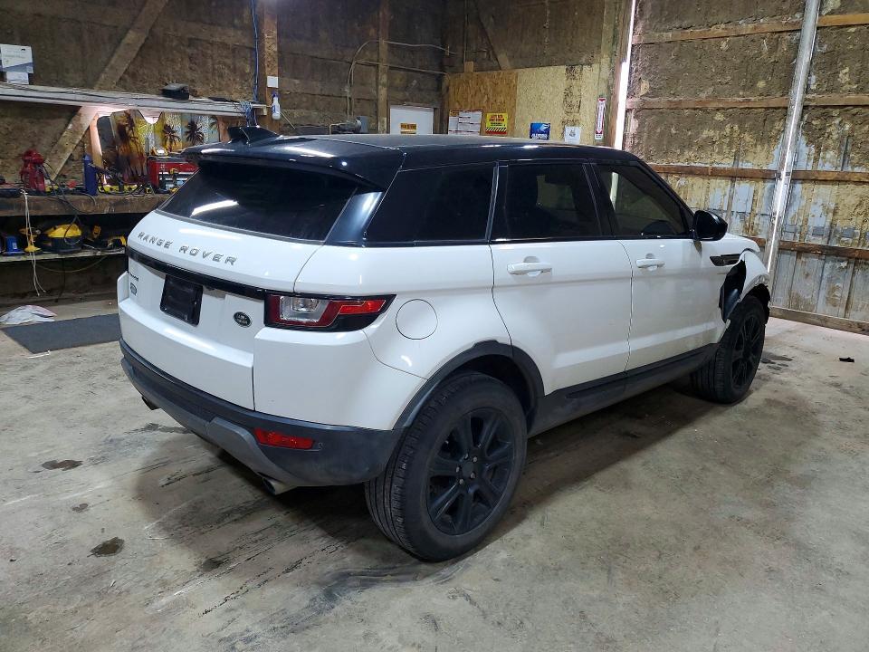 SALVP2RX7JH267631 2018 Land Rover Range Rover photo no. 3