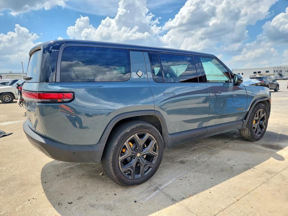 7PDSGCBP3SN071594 2025 Rivian R1S photo no. 3