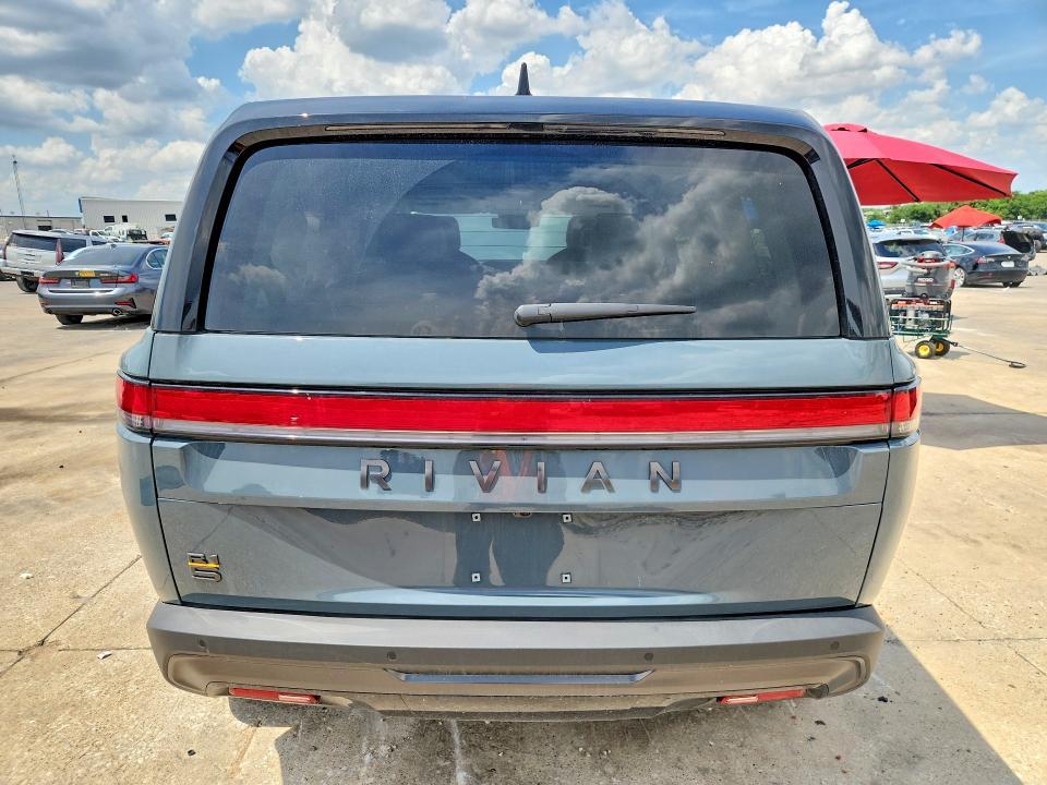 7PDSGCBP3SN071594 2025 Rivian R1S photo no. 6