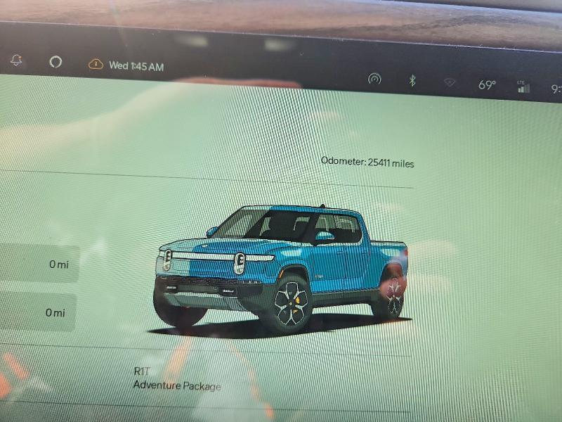 7FCTGAAA6NN014186 2022 Rivian R1T photo no. 9