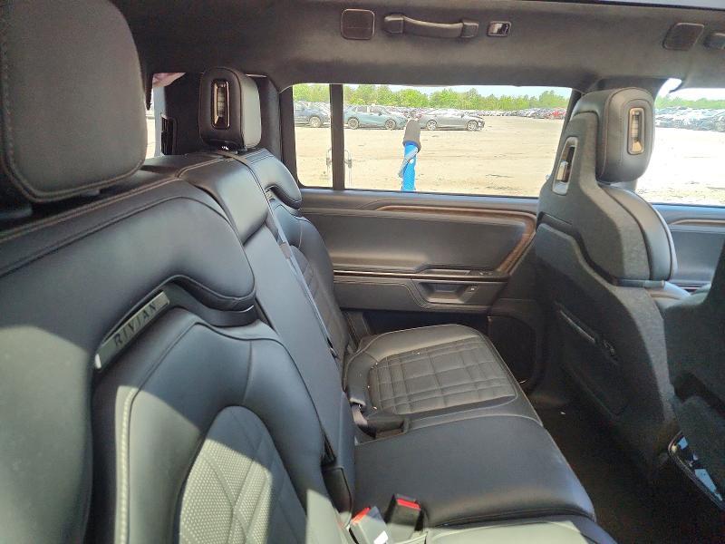 7PDSGCBP5SN060757 2025 Rivian R1S photo no. 11