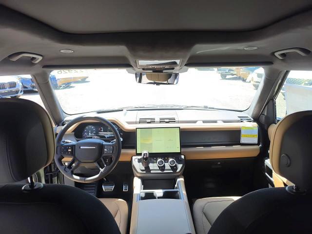SALEXFEU8T2603618 2026 Land Rover Defender photo no. 9