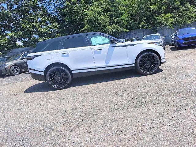 SALYL2EX4TA833142 2026 Land Rover Range Rover photo no. 15
