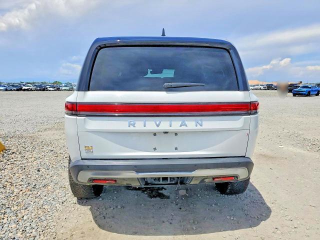 7PDSGABAXRN043642 2024 Rivian R1S photo no. 6