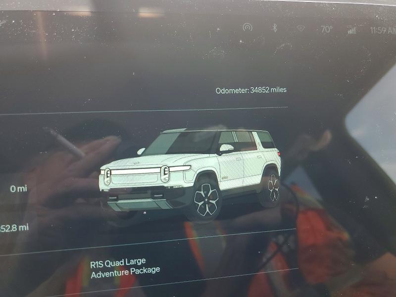7PDSGABAXRN043642 2024 Rivian R1S photo no. 9