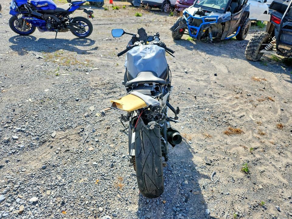 JS1GR7MA6N7101214 2022 Suzuki GSX-R750 photo no. 4