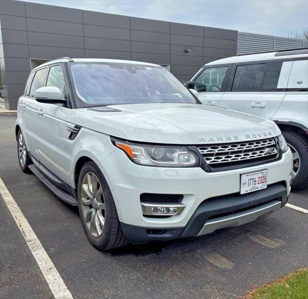 SALWR2FV9HA694300 2017 Land Rover Range Rover photo no. 1