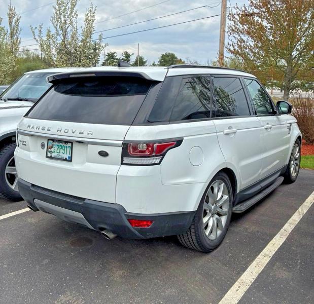 SALWR2FV9HA694300 2017 Land Rover Range Rover photo no. 3