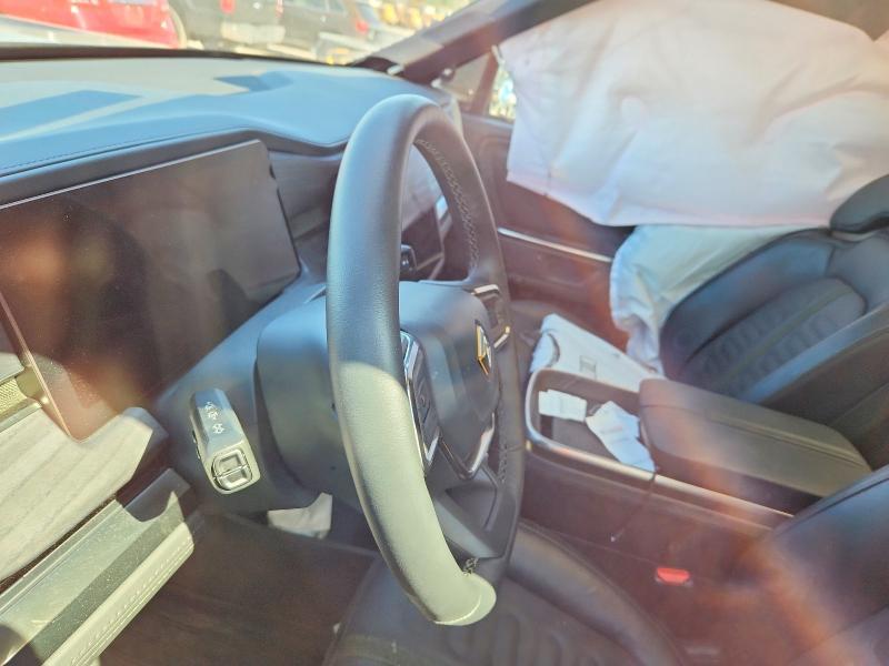 7PDSGBBA6SN063849 2025 Rivian R1S photo no. 8