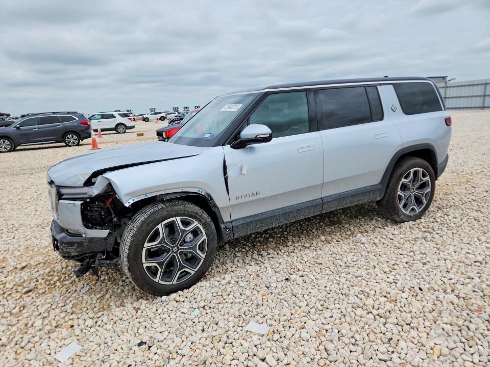 7PDSGBBA2SN052850 2025 Rivian R1S photo no. 1