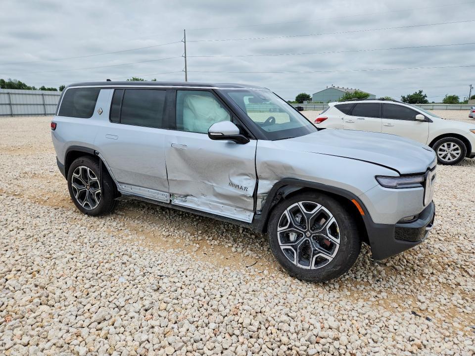 7PDSGBBA2SN052850 2025 Rivian R1S photo no. 4