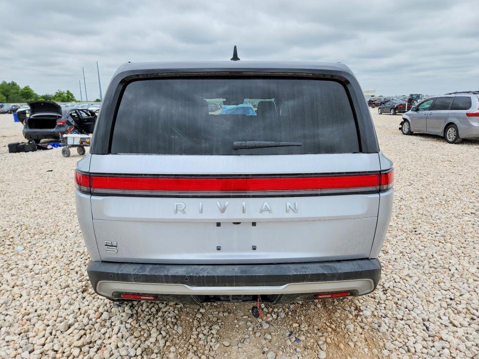 7PDSGBBA2SN052850 2025 Rivian R1S photo no. 6