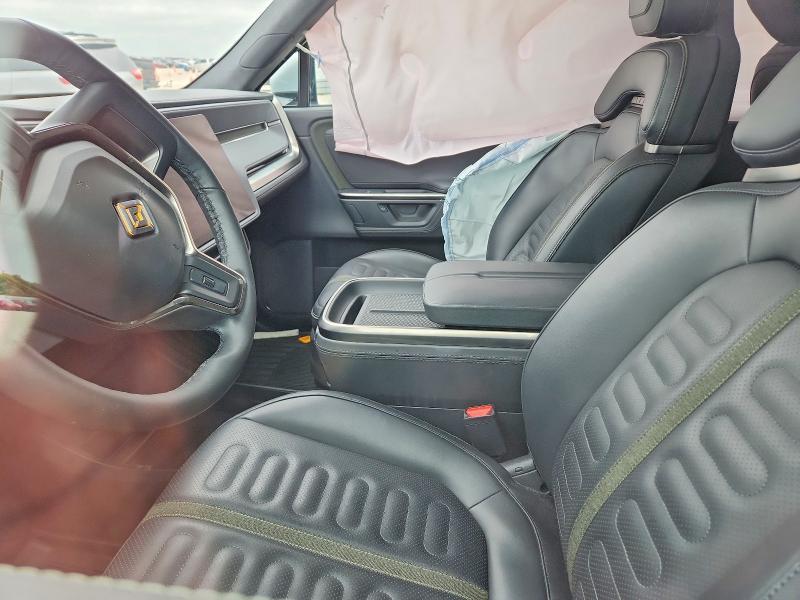7PDSGBBA2SN052850 2025 Rivian R1S photo no. 8