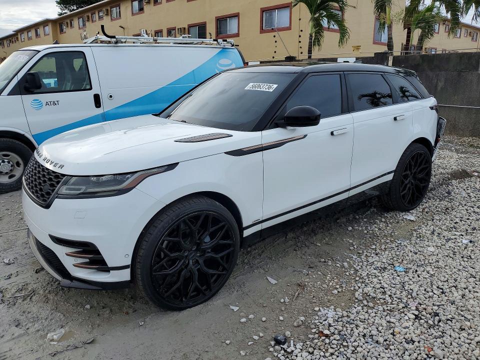 SALYL2RN7JA719643 2018 Land Rover Range Rover photo no. 1