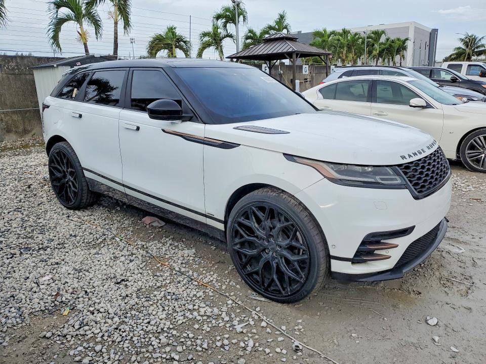 SALYL2RN7JA719643 2018 Land Rover Range Rover photo no. 4