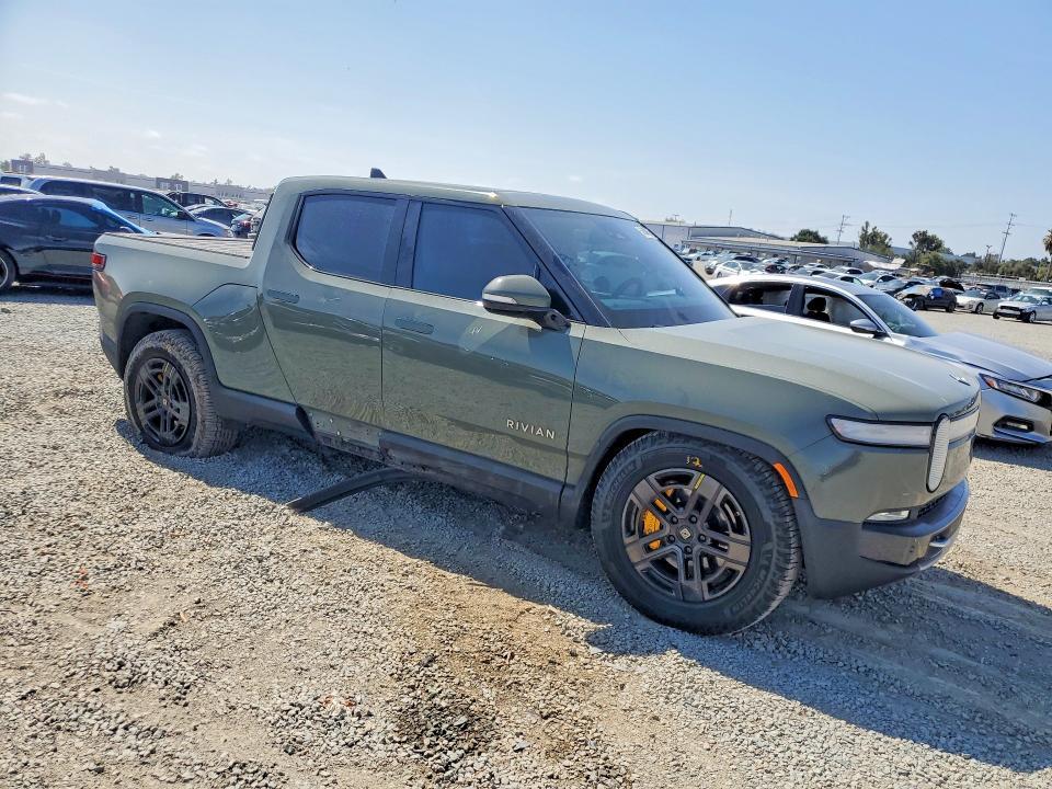 7FCTGAAL3NN003129 2022 Rivian R1T photo no. 4