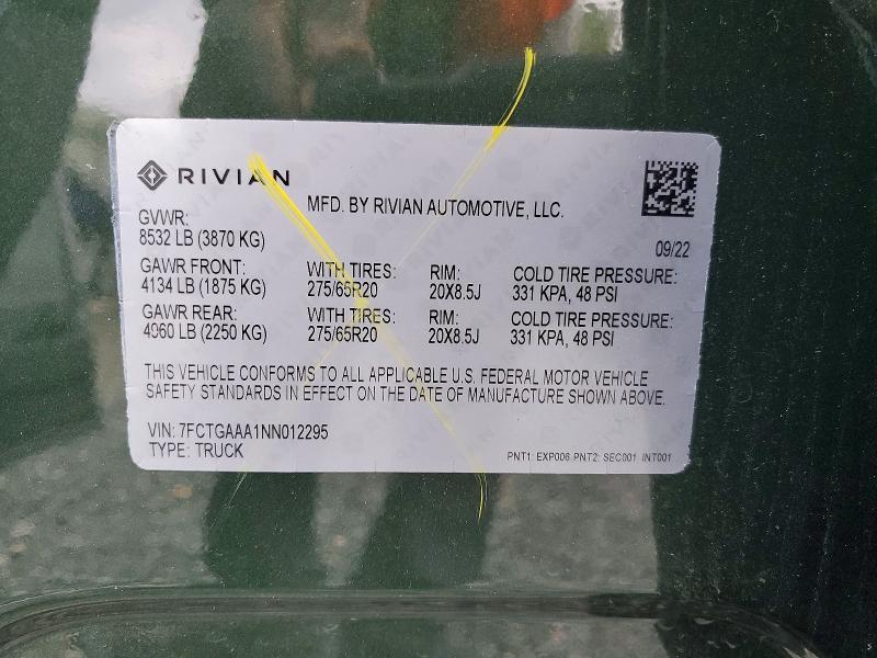 7FCTGAAA1NN012295 2022 Rivian R1T photo no. 13