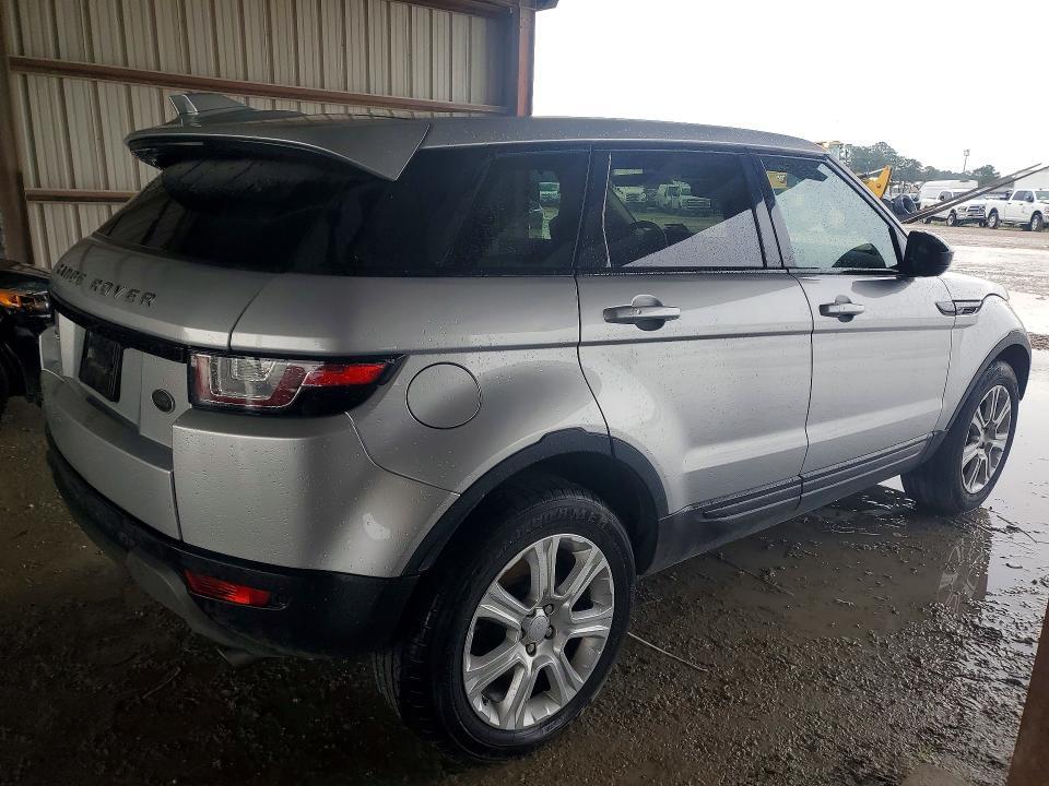 SALVP2RX7JH277513 2018 Land Rover Range Rover photo no. 3