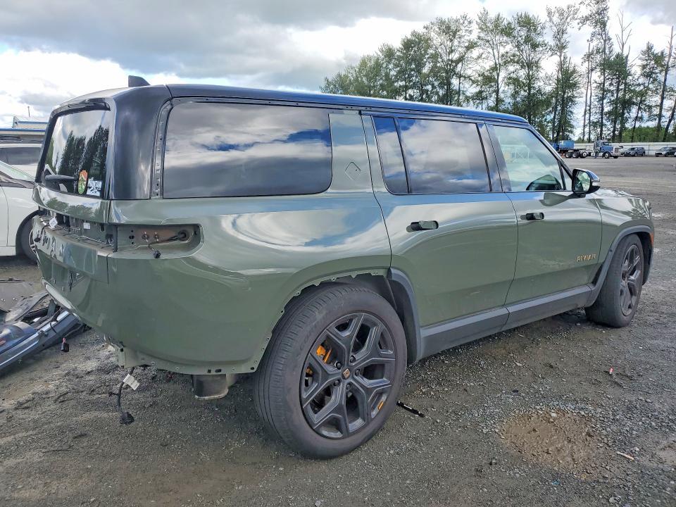 7PDSGABLXPN007917 2023 Rivian R1S photo no. 3