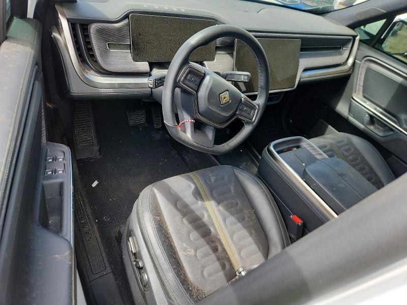 7PDSGBBA5SN074521 2025 Rivian R1S photo no. 8