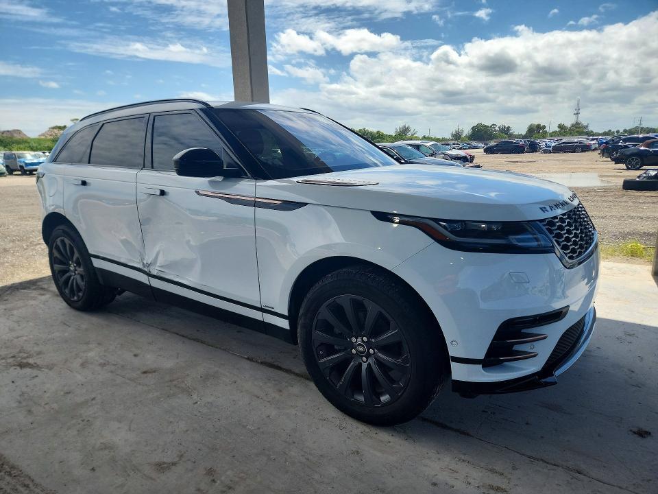 SALYL2RX8JA753575 2018 Land Rover Range Rover photo no. 4