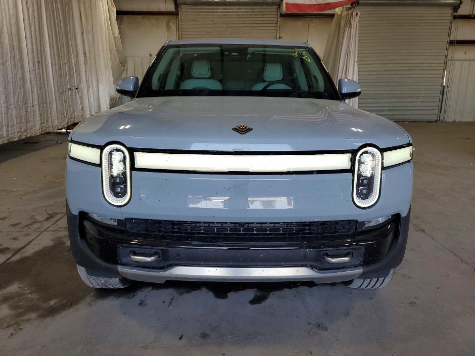 7FCTGAALXNN010417 2022 Rivian R1T photo no. 5