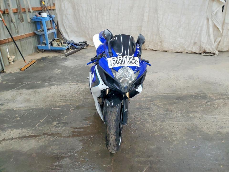 JS1GN7DA272109810 2007 Suzuki GSX-R600 photo no. 2