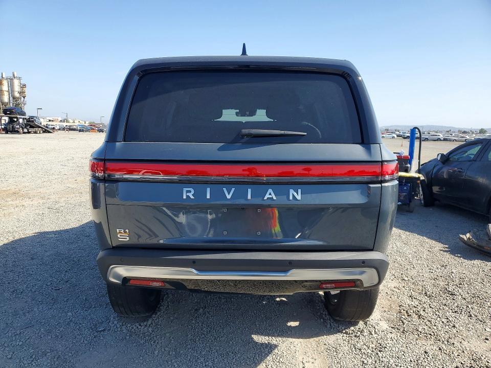 7PDSGABA9PN010077 2023 Rivian R1S photo no. 6
