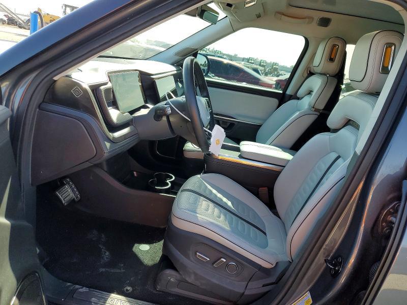 7PDSGABA9PN010077 2023 Rivian R1S photo no. 7