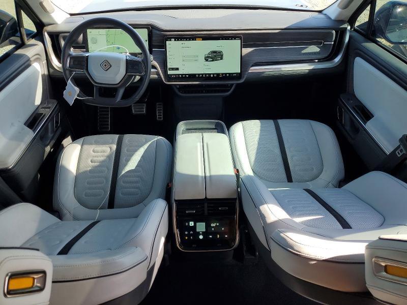 7PDSGABA9PN010077 2023 Rivian R1S photo no. 8