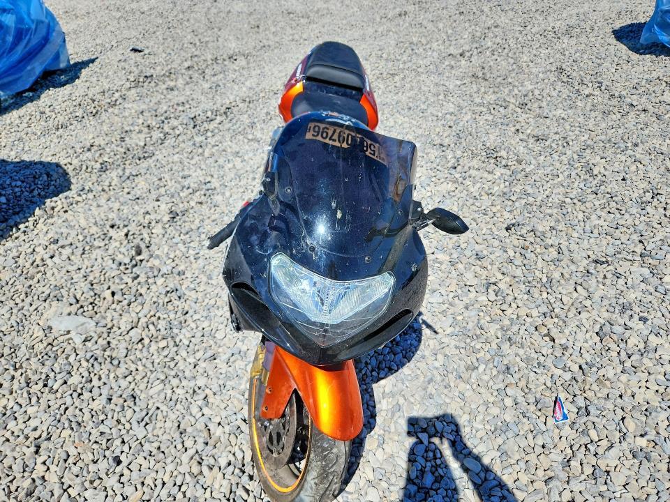 JS1GT74AX22108984 2002 Suzuki GSX-R1000 photo no. 2
