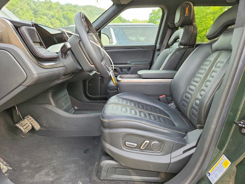7PDSGABA4RN039327 2024 Rivian R1S photo no. 7