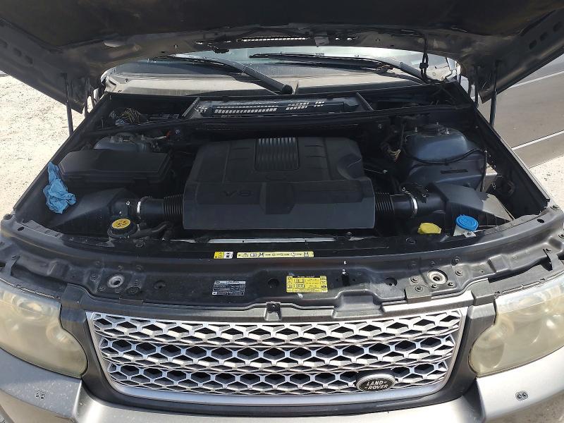 SALMF1D41AA328258 2010 Land Rover Range Rover photo no. 12