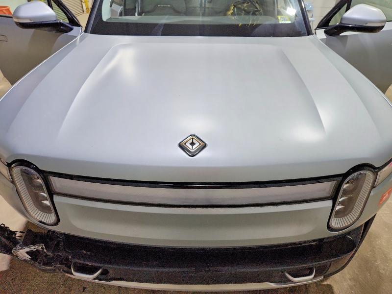 7FCTGCAA1RN030863 2024 Rivian R1T photo no. 12