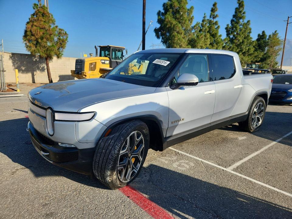 7FCTGAAA2NN011852 2022 Rivian R1T photo no. 1