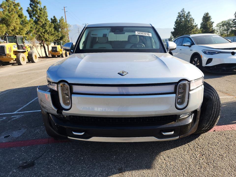 7FCTGAAA2NN011852 2022 Rivian R1T photo no. 5