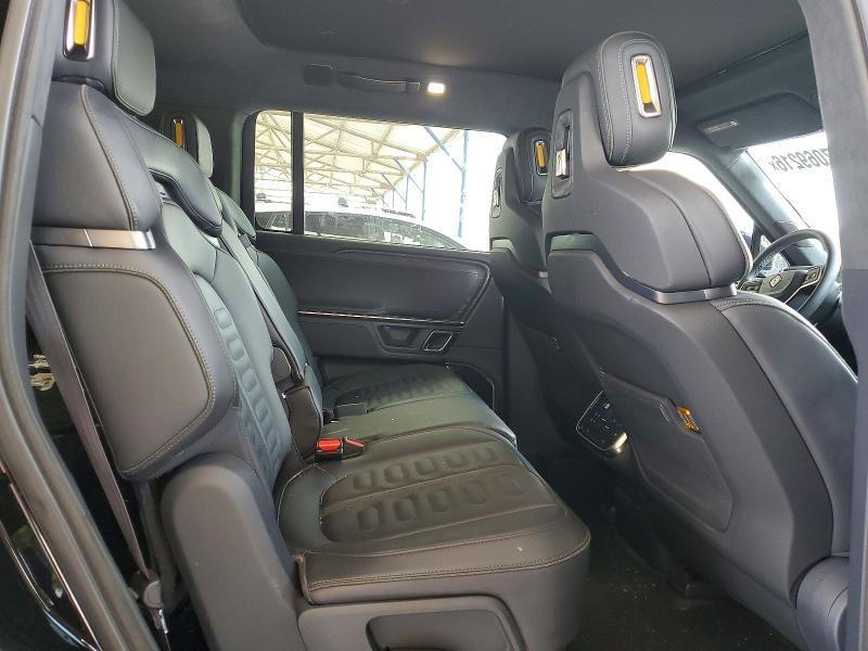 7PDSGABL3NN001678 2022 Rivian R1S photo no. 10