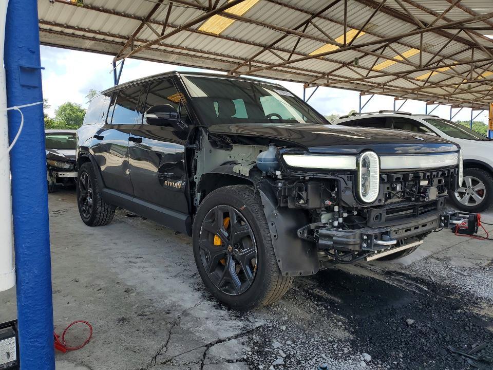 7PDSGABL3NN001678 2022 Rivian R1S photo no. 4