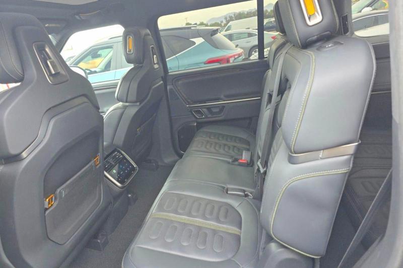 7PDSGABA4PN019950 2023 Rivian R1S photo no. 6