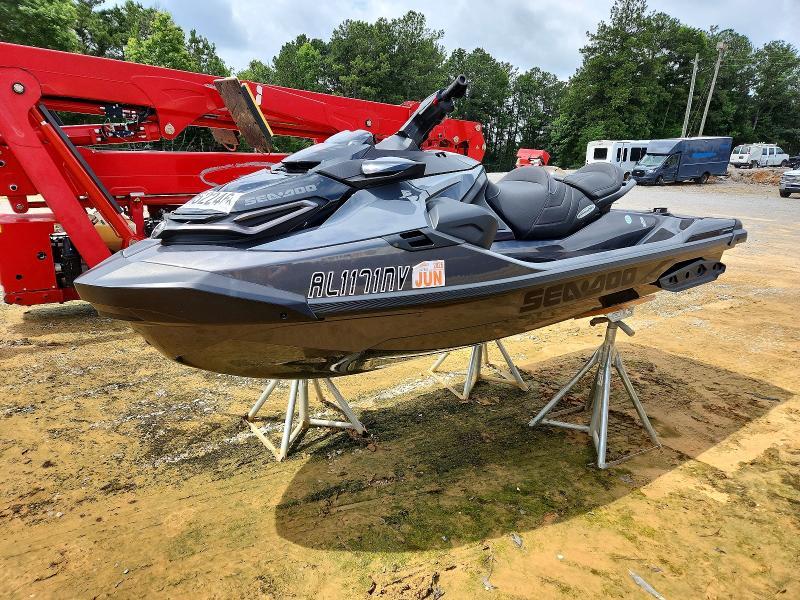 YDV41716L223 2023 Sea-Doo RXP-X photo no. 2