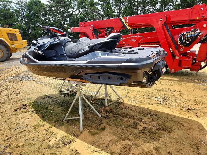 YDV41716L223 2023 Sea-Doo RXP-X photo no. 3